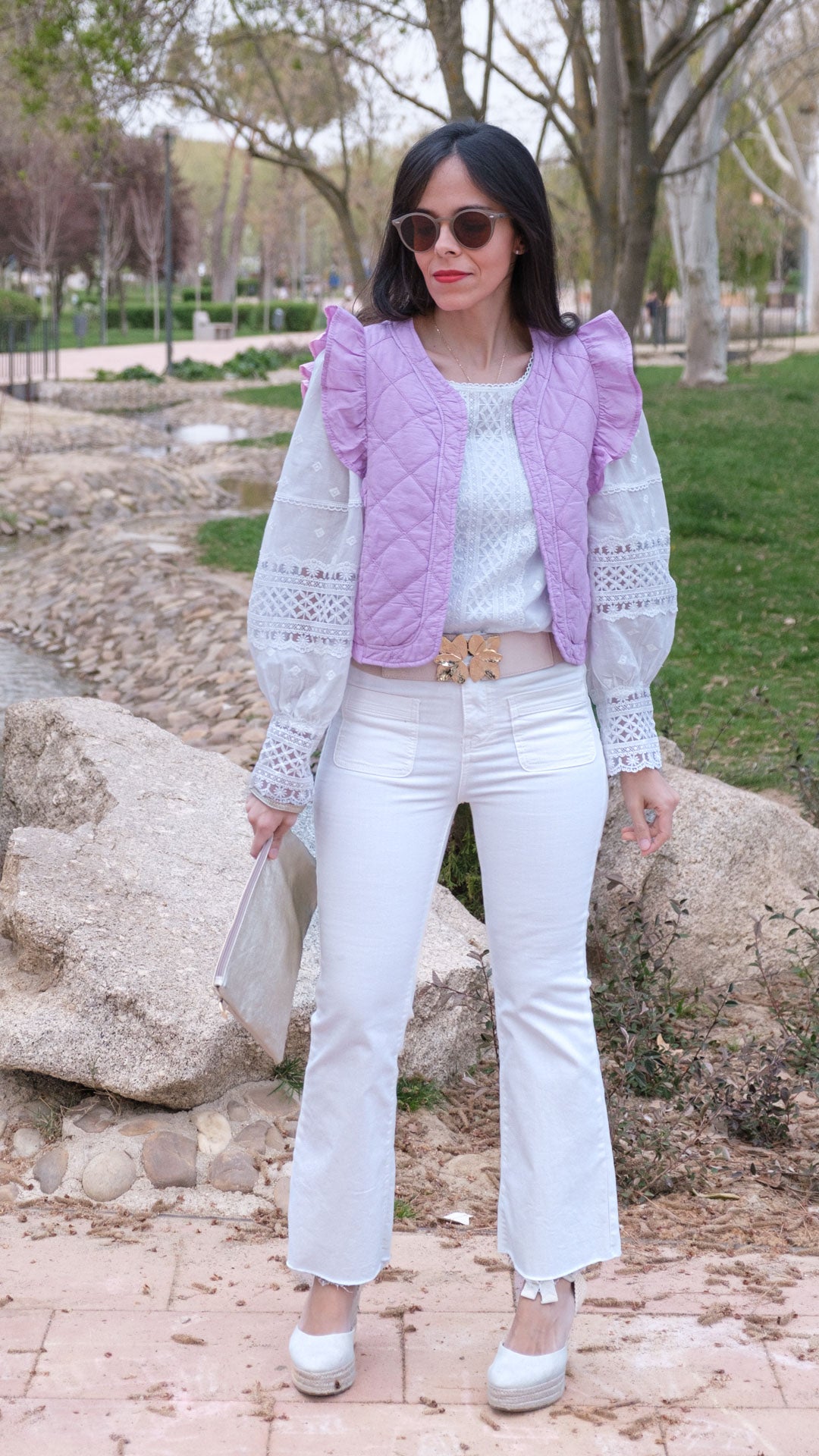 Trendy pink/mauve vest
